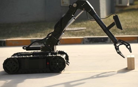 An ninh và quốc phòng Robot bảo vệ EOD có vũ khí